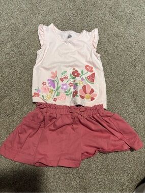 Girls toddler Pink Floral Tank Top & Rose Skort Set. Size 2T